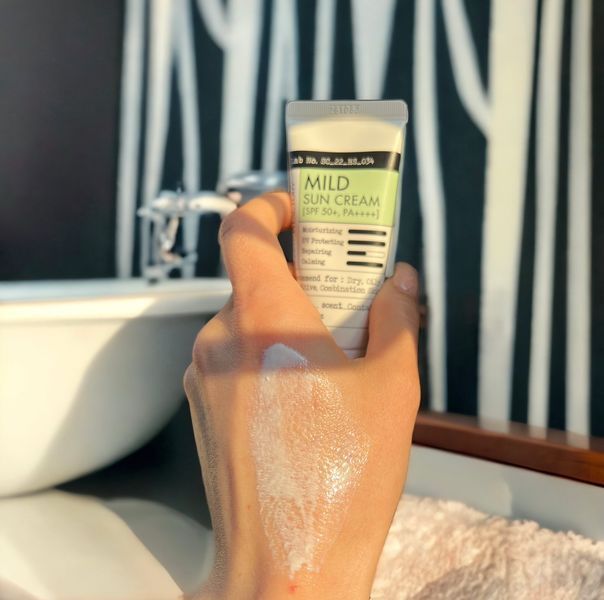 Заспокійливий сонцезахисний крем Derma Factory Mild Sun Cream SPF 50+ PA++++ 30 g 2189863967 фото