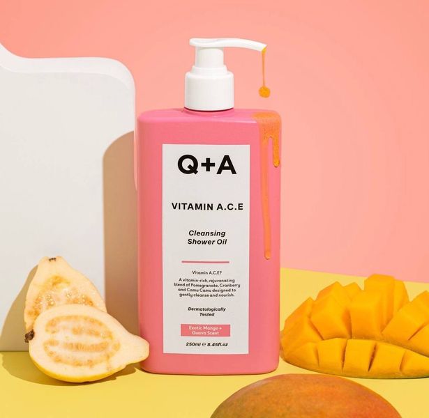 Q+A Vitamin A.C.E Cleansing Shower Oil - Витаминизированное масло для душа, 250 мл 000244 фото