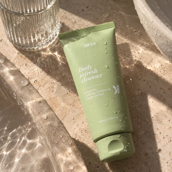 Засіб для вмивання Hugs Daily Refresh Cleanser 100 мл 3220130142 фото
