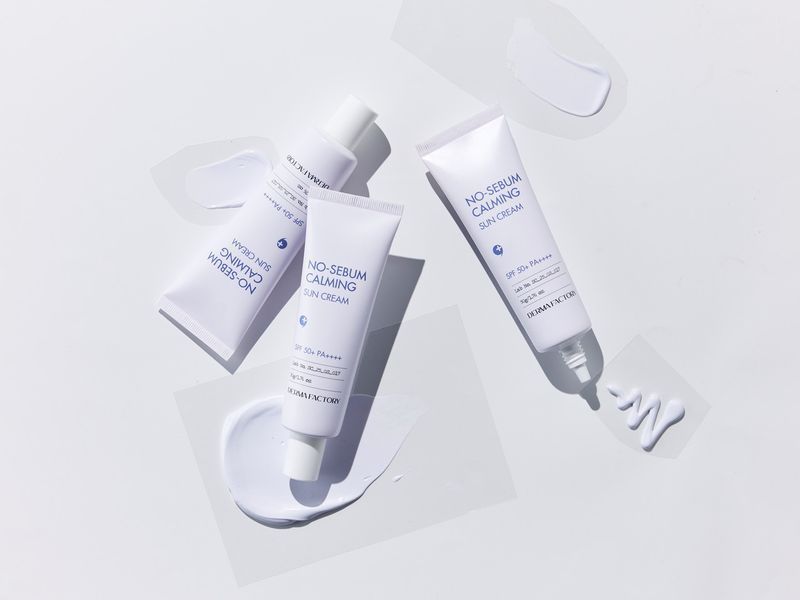 Матирующий успокаивающий солнцезащитный крем Derma Factory No-Sebum Calming Sun Cream 50 г 2711619797 фото
