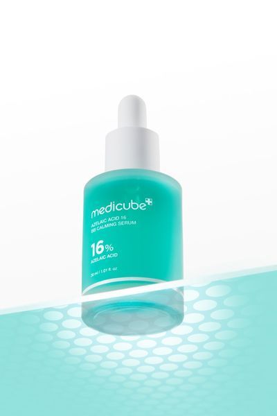 Успокаивающая сыворотка с азелаиновой кислотой 16% Medicube Azelaic Acid 16 BB Calming Serum 30 мл 2854666022 фото