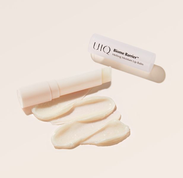 Увлажняющий бальзам для губ UIQ Biome Barrier Melting Moisture Lip Balm Original 3,2 g 006908 фото