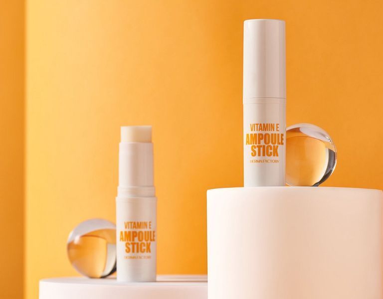 Антиоксидантна сироватка-стік з вітаміном Е Derma Factory Vitamin E Ampoule Stick, 9.5 g 2106207558 фото