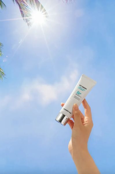 Сонцезахисний крем DermAfirm UV-Derm Hydro Layer Sun-cream SPF50+/PA++++ 50 г 2673079344 фото