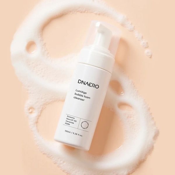 Відновлююча та балансуюча очищуюча пінка DNAERO LumiAge Bubble Foam Cleanser 150 ml 2899183280 фото