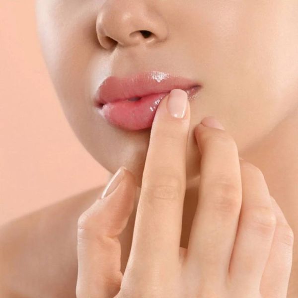 Derma Factory Vegan Lip Essense - Питательная эссенция-сыворотка для губ на основе натуральных масел 000364 фото