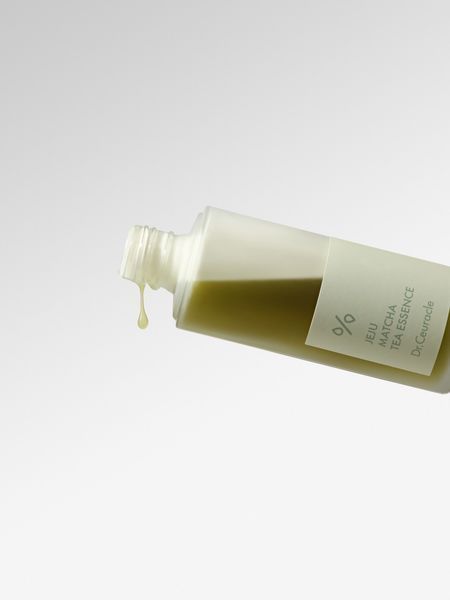 Зволожувальна есенція Dr.Ceuracle Jeju Matcha Tea Essence 18 мл з гідролатом зеленого чаю та екстрактом матча 3236443590 фото