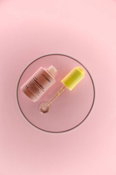 Мультивітамінна сироватка з інкапсульованим вітаміном С whocares Shining C-Capsule Serum 30 ml 2919338520 фото