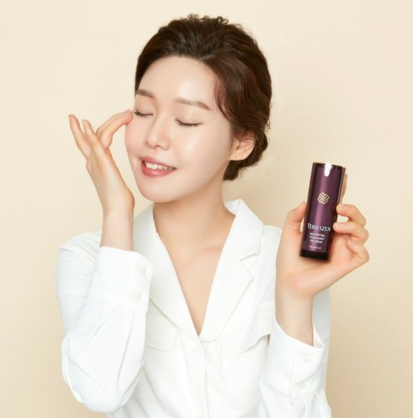 Омолоджуючий крем для шкіри навколо очей Terrazen Age Control Vital Energy Eye Cream 1 мл 2902139294 фото