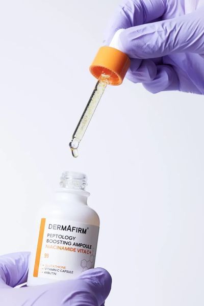 Осветляющая сыворотка бустер DermAfirm Peptology Boosting Niacinamide Vita C+ 30 ml 2726186137 фото