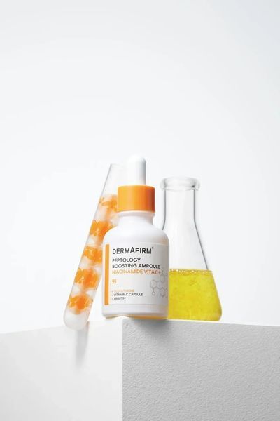 Осветляющая сыворотка бустер DermAfirm Peptology Boosting Niacinamide Vita C+ 30 ml 2726186137 фото