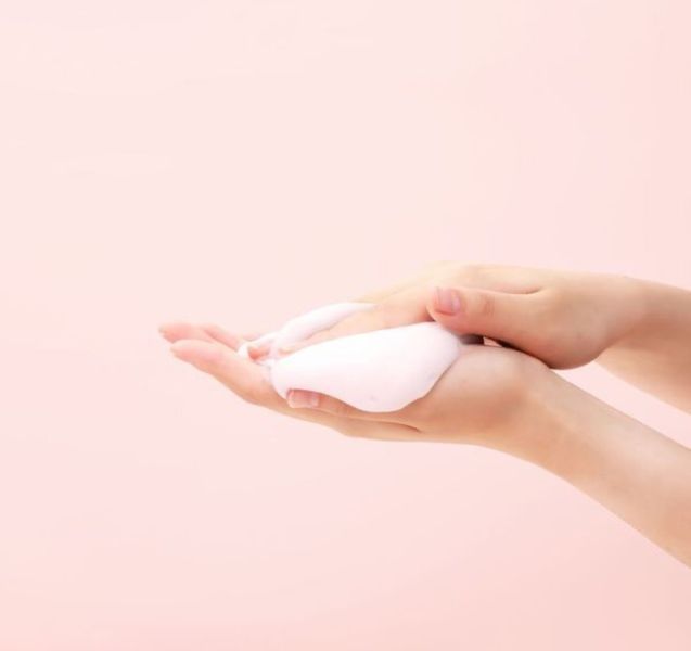 Пінка для умивання з колагеном BLIV:U Collagen Bouncing Cleanser 200 ml 2351590606 фото