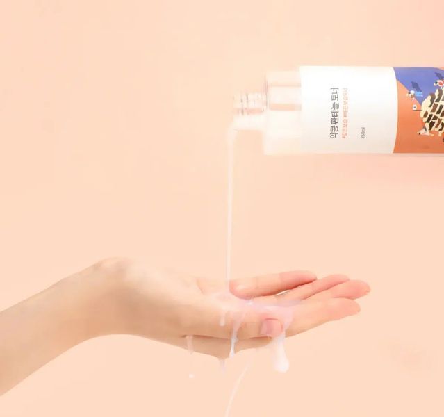 Увлажняющий тонер ROUND LAB Soybean Panthenol Toner 250 ml с экстрактом соевых бобов и пантенолом 2491016592 фото