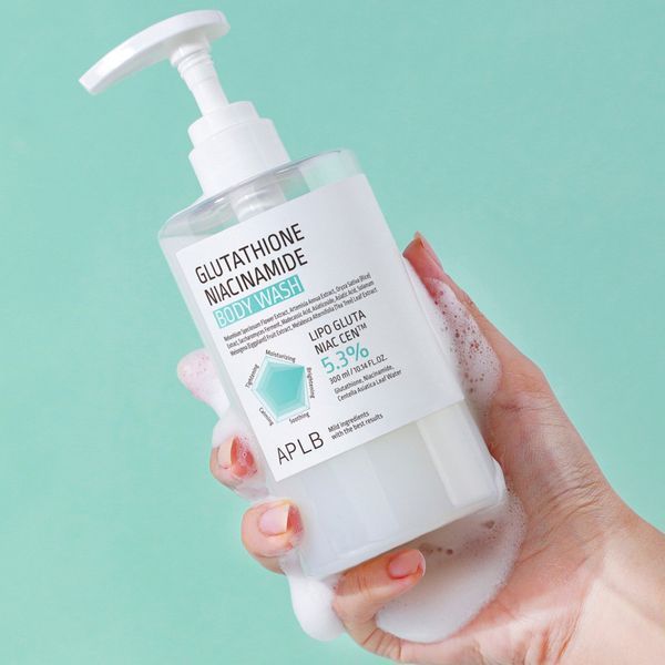 Гель для душа для сияния и выравнивания тона кожи APLB Glutathione Niacinamide Body Wash 300 мл с глутатионом и ниацинамидом 3171579245 фото