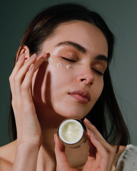 Крем для кожи вокруг глаз CUSKIN Vitamin U Eye Cream 16 мл с витамином U, пептидами и волюфилином 2632304657 фото