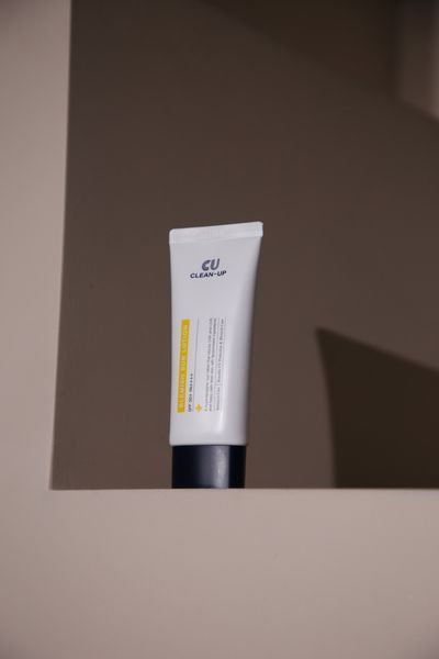 Солнцезащитный лосьон CUSKIN Clean-Up Blemish Sun Lotion SPF 50+ PA++++ 60 мл с липосомами 2632339257 фото