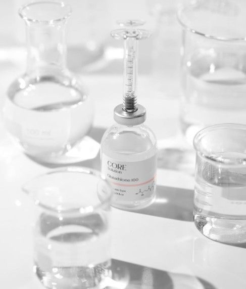 Протипігментна антиоксидантна сироватка Matrigen Core Solution Glutathione 100 30ml 2853140026 фото