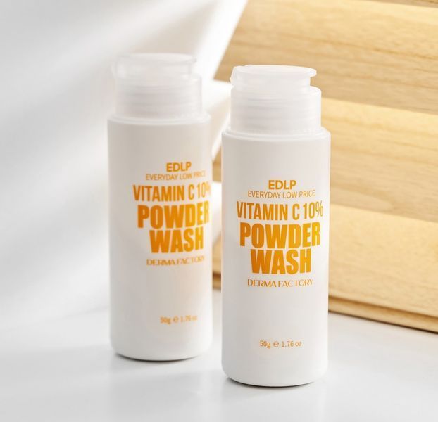 Энзимная пудра для умывания лица с витамином С DERMA FACTORY Vitamin C 10% Powder Wash 50 g 2100236642 фото